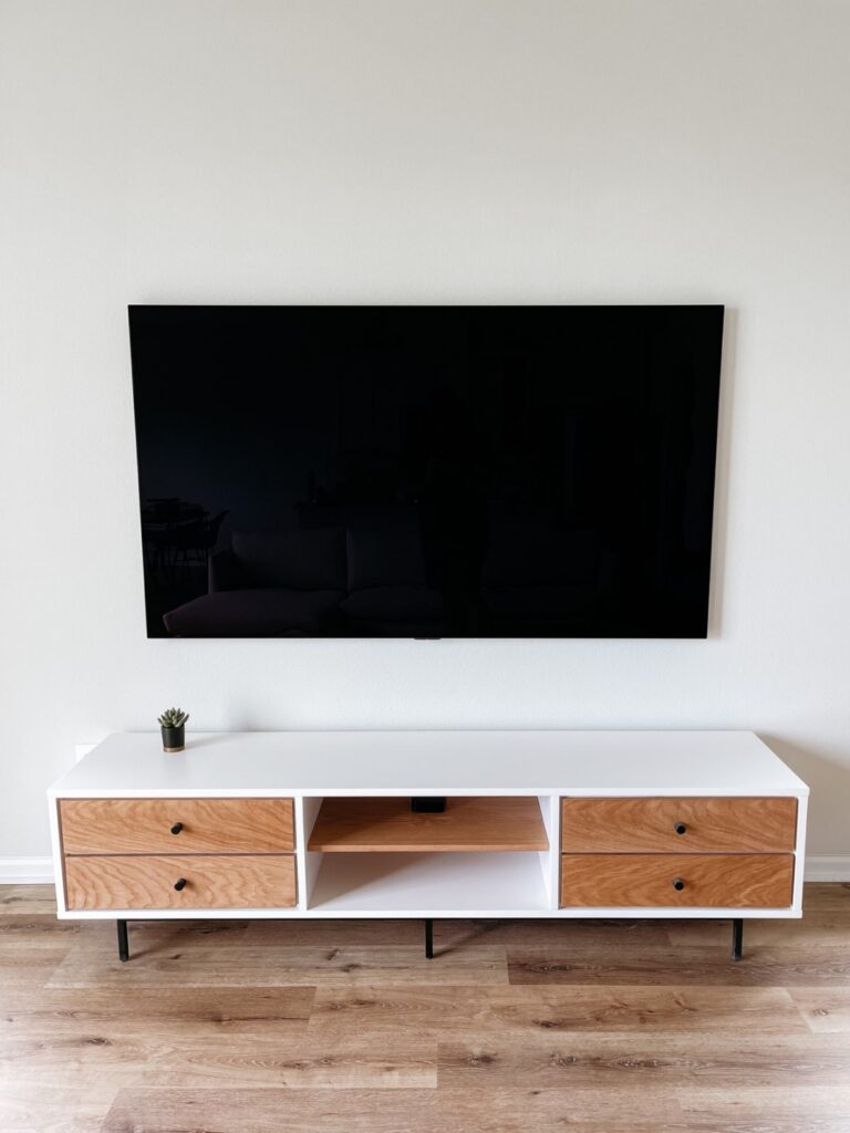 TV MOUNTING SERVICES IN TAMPA FLORIDA